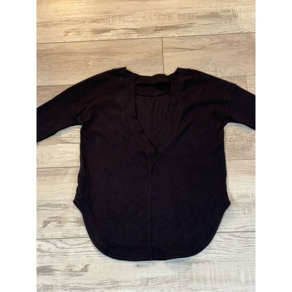 Athleta black long sleeve ribbed shirt with keyhole size XS - Picture 7 of 11